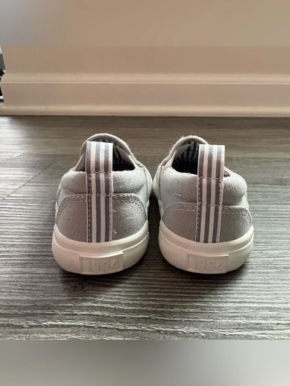 Old Navy Kids Light Gray Canvas Slip-On Sneakers. Baby size 5